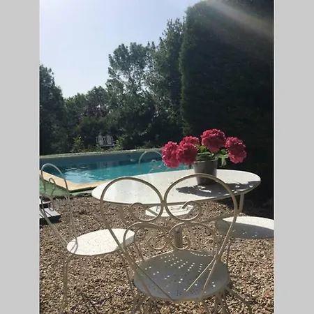 Le Pigeonnier Holiday home *